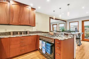 2036 Eastwood Ln, Eugene, OR 97401 - Photo 14