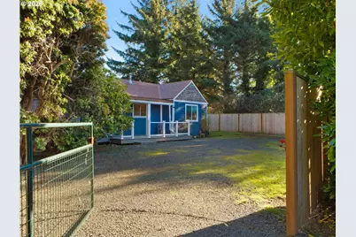 84937 S Roosevelt Dr, Seaside, OR 97138 - Photo 2