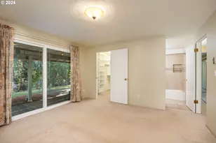 804 NE 174th Ave, Portland, OR 97230 - Photo 28