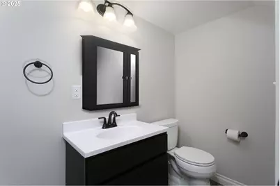 9628 SE Holgate Blvd, Portland, OR 97266 - Photo 10