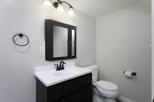 9628 SE Holgate Blvd, Portland, OR 97266 - Photo 10