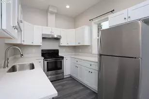 9628 SE Holgate Blvd, Portland, OR 97266 - Photo 4