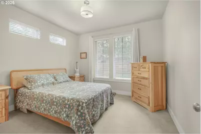110 W Heising Dr, Sisters, OR 97759 - Photo 16