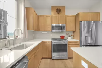 110 W Heising Dr, Sisters, OR 97759 - Photo 10