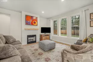 110 W Heising Dr, Sisters, OR 97759 - Photo 6