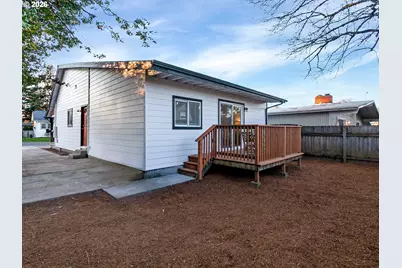 1634 NE 74th Ave, Portland, OR 97213 - Photo 28