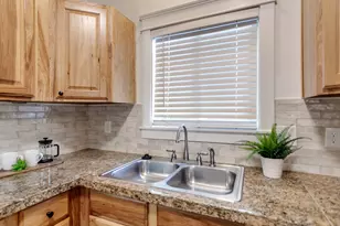 1634 NE 74th Ave, Portland, OR 97213 - Photo 16