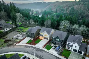 1041 SE Olive Way, Estacada, OR 97023 - Photo 2