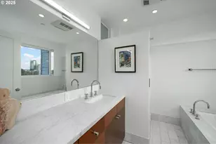 300 NW 8th Ave, Portland, OR 97209 - Photo 30