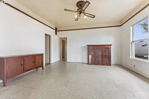 642 Clark St, North Bend, OR 97459 - Photo 8