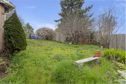 642 Clark St, North Bend, OR 97459 - Photo 26
