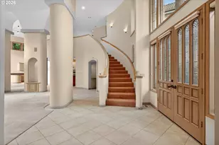 2480 Marylshire Ln, Lake Oswego, OR 97034 - Photo 6