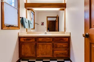 2845 Central, Eugene, OR 97403 - Photo 20