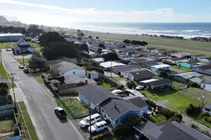 29730 Hillcrest St, Gold Beach, OR 97444 - Photo 28