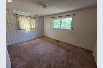 2194 NW Watters St, Roseburg, OR 97471 - Photo 18