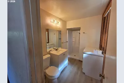 2194 NW Watters St, Roseburg, OR 97471 - Photo 26