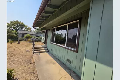 2194 NW Watters St, Roseburg, OR 97471 - Photo 36