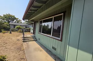 2194 NW Watters St, Roseburg, OR 97471 - Photo 36