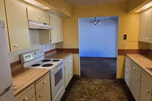 2194 NW Watters St, Roseburg, OR 97471 - Photo 8