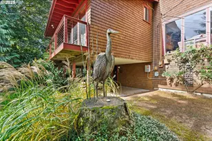 8023 SW 31st Ave, Portland, OR 97219 - Photo 2