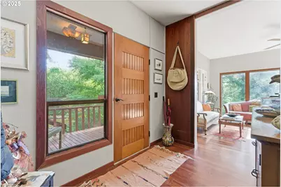 8023 SW 31st Ave, Portland, OR 97219 - Photo 6