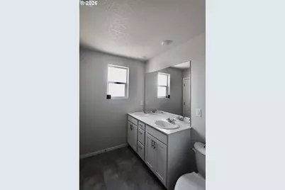 2289 30th Pl, Springfield, OR 97477 - Photo 8