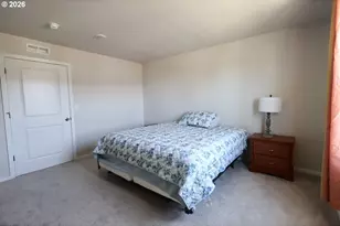 2289 30th Pl, Springfield, OR 97477 - Photo 6