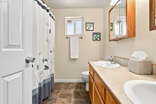 25234 Tyro Ave, Veneta, OR 97487 - Photo 18