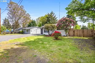 1111 Spruce St, Sweet Home, OR 97386 - Photo 2