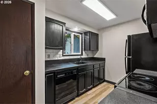 11140 SW 95th Ave, Portland, OR 97223 - Photo 8