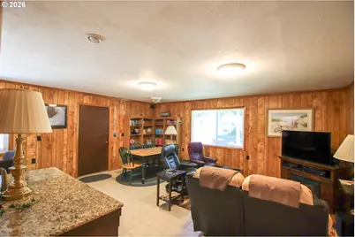 89517 Shore Crest Dr, Florence, OR 97439 - Photo 10