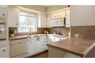 2681 SE River Rd, Hillsboro, OR 97123 - Photo 2