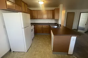 2448 SE 117th Ave, Portland, OR 97216 - Photo 10