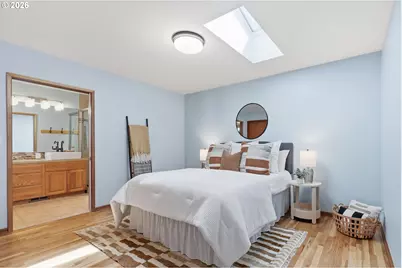 12431 NE Knott St, Portland, OR 97230 - Photo 16
