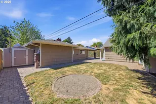 12431 NE Knott St, Portland, OR 97230 - Photo 32