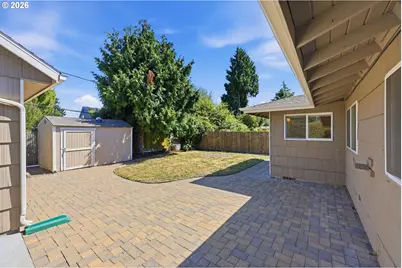 12431 NE Knott St, Portland, OR 97230 - Photo 30