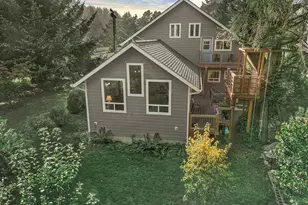 350 Combs Cir, Yachats, OR 97498 - Photo 8