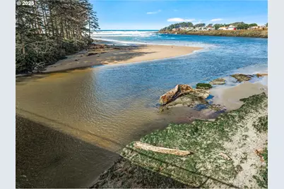 350 Combs Cir, Yachats, OR 97498 - Photo 2