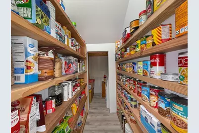 350 Combs Cir, Yachats, OR 97498 - Photo 18