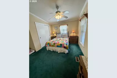 124316 Teatable Ct, Crescent Lake, OR 97733 - Photo 18