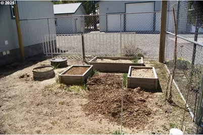 124316 Teatable Ct, Crescent Lake, OR 97733 - Photo 36