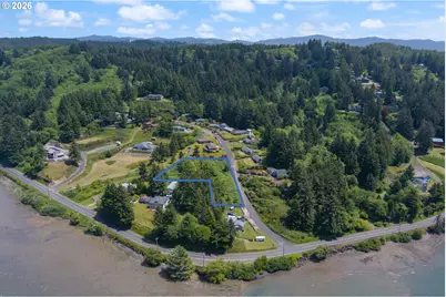 70 SE Yaquina View Dr, Newport, OR 97365 - Photo 6