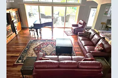 2565 Thrush Ct, Redmond, OR 97756 - Photo 4