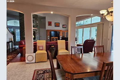2565 Thrush Ct, Redmond, OR 97756 - Photo 6