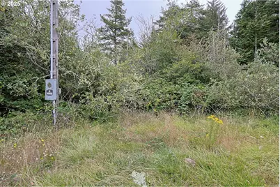 63817 Wallace Rd, Coos Bay, OR 97420 - Photo 10