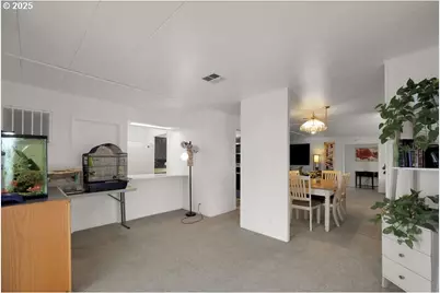 1800 Lakewood Ct, Eugene, OR 97402 - Photo 14