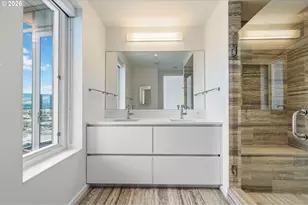 1075 NW Northrup St, Portland, OR 97209 - Photo 20