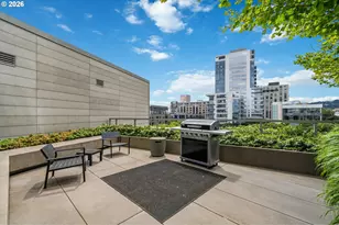 1075 NW Northrup St, Portland, OR 97209 - Photo 42