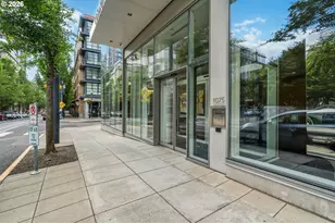 1075 NW Northrup St, Portland, OR 97209 - Photo 36