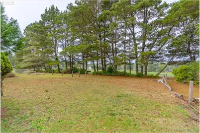 2520 S Crestline Dr, Waldport, OR 97394 - Photo 34